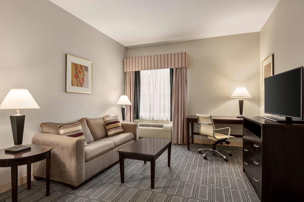 Comfort Inn & Suites Port Charlotte-Punta Gorda Екстериор снимка