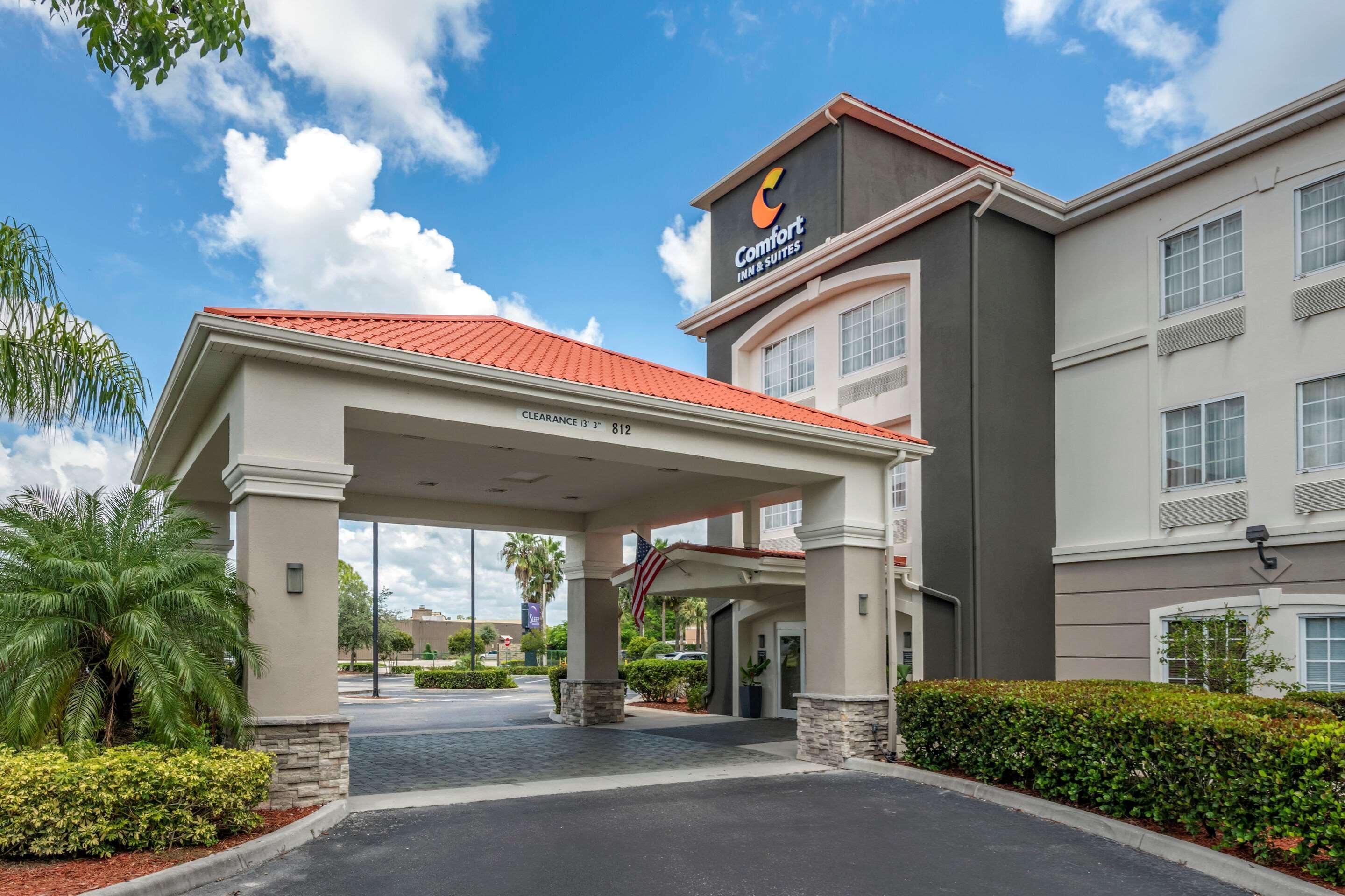 Comfort Inn & Suites Port Charlotte-Punta Gorda Екстериор снимка