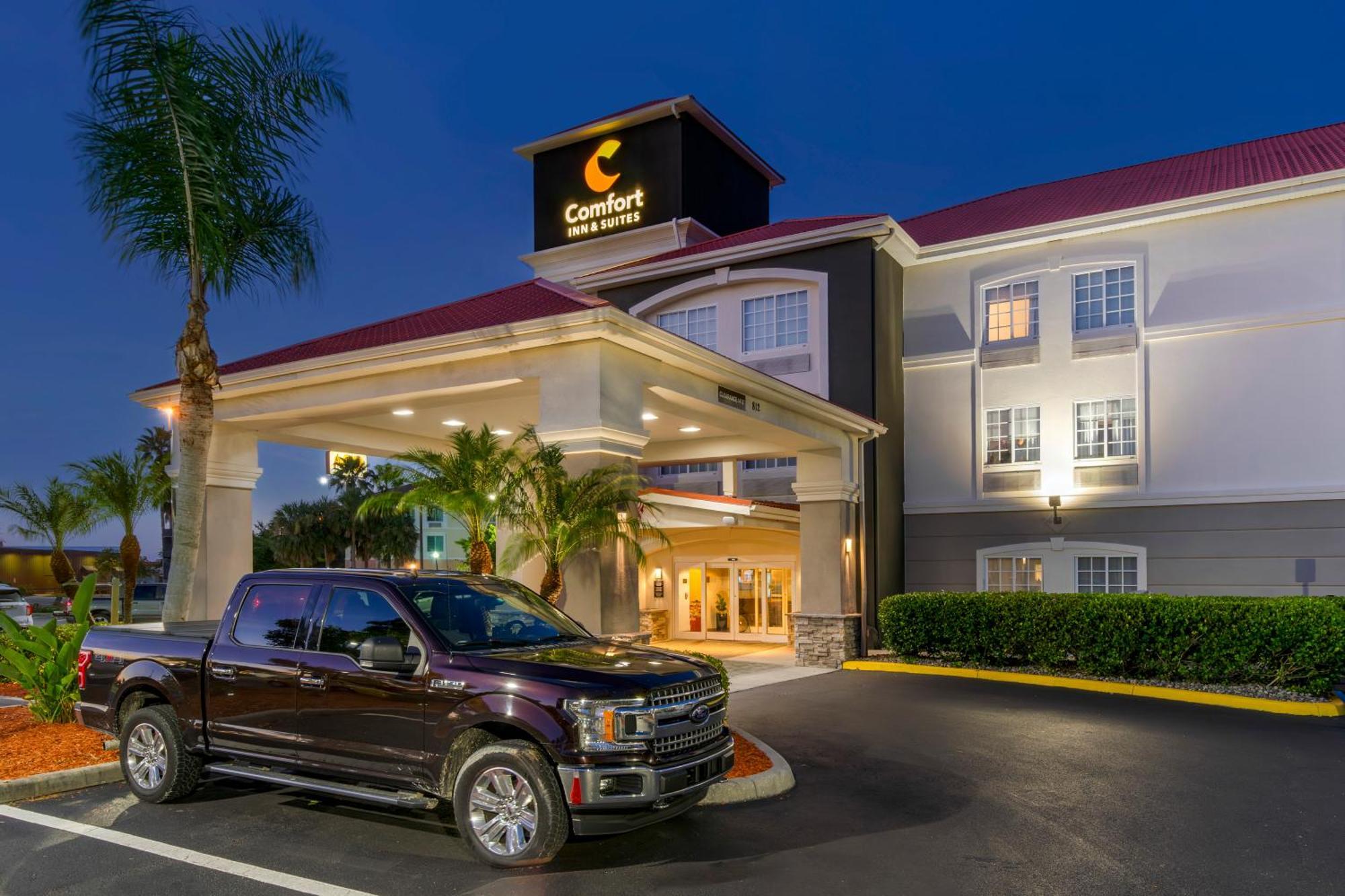 Comfort Inn & Suites Port Charlotte-Punta Gorda Екстериор снимка