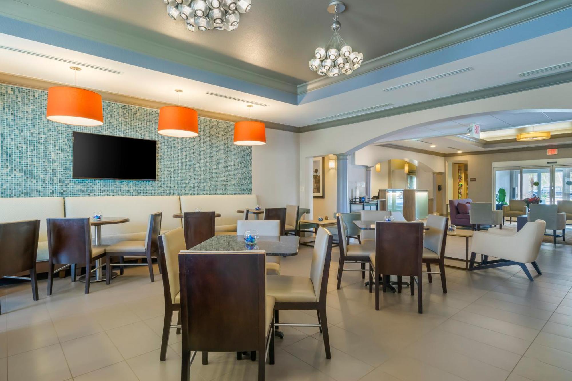 Comfort Inn & Suites Port Charlotte-Punta Gorda Екстериор снимка
