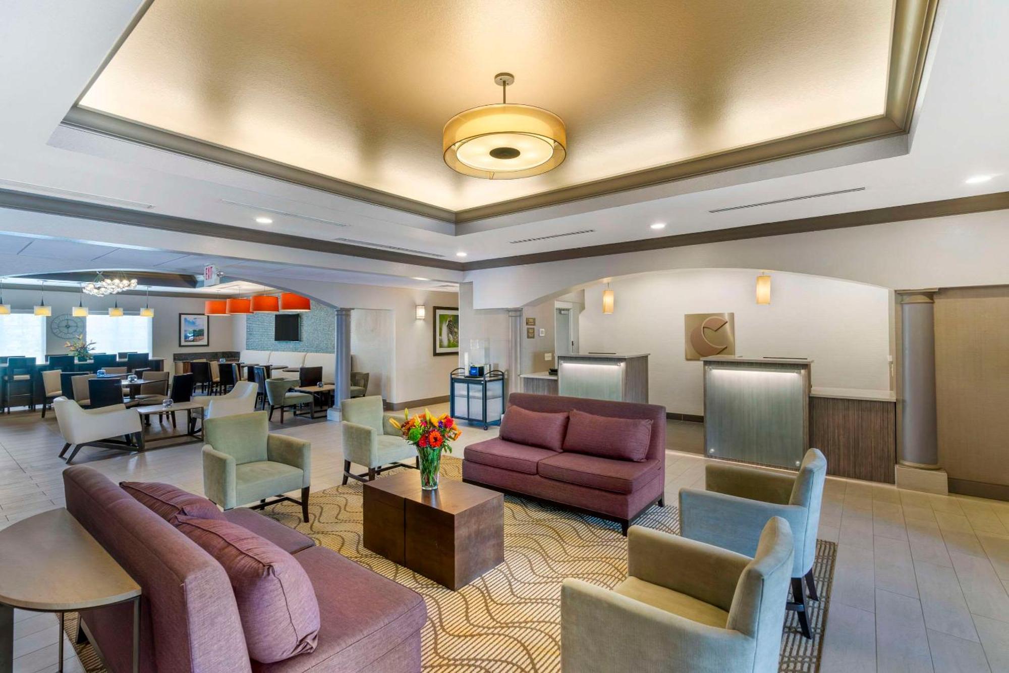 Comfort Inn & Suites Port Charlotte-Punta Gorda Екстериор снимка